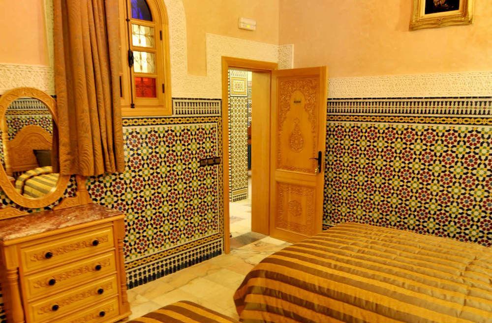 Dar Al Madina Al Kadima Hotell Fès Exteriör bild