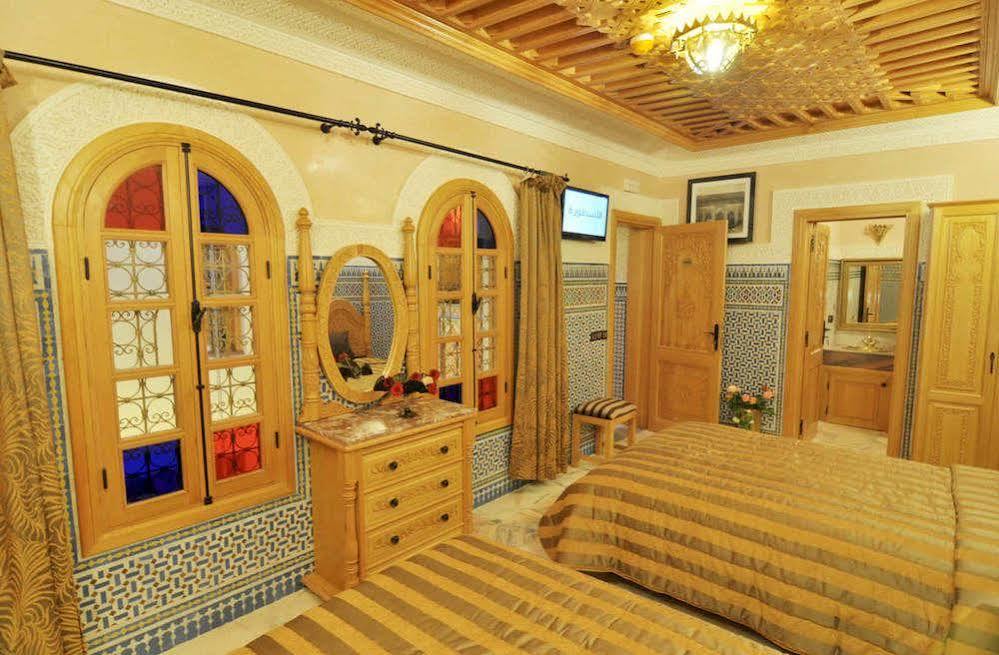 Dar Al Madina Al Kadima Hotell Fès Exteriör bild